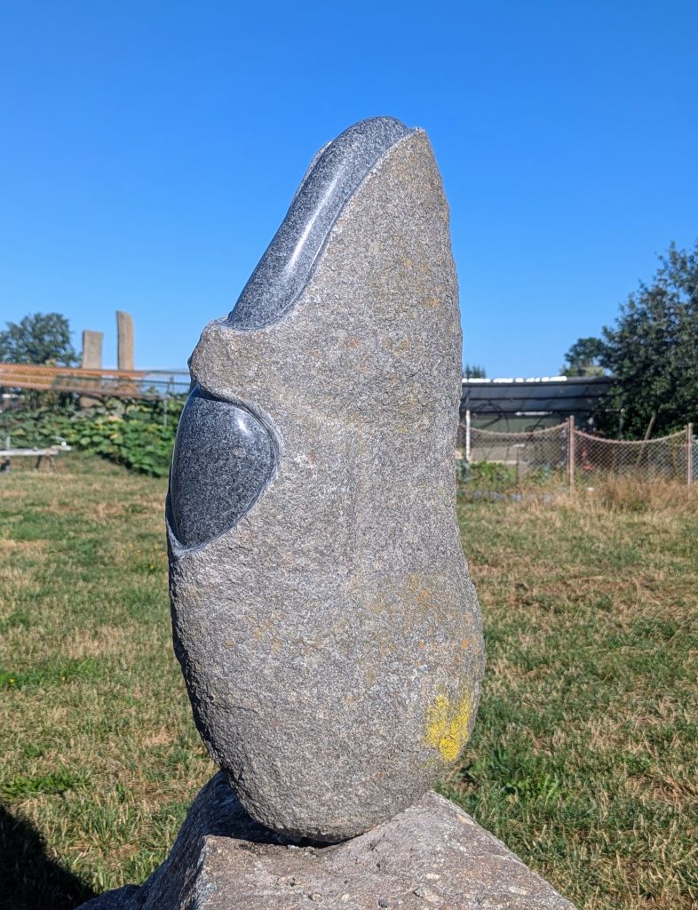 skulptur aus granit sclupture granite